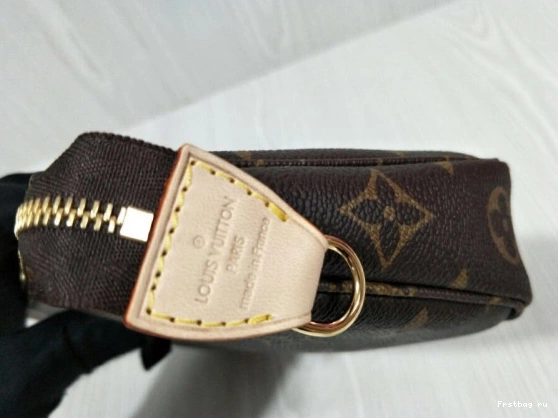 First bag ru ACCESSOIRES Louis POCHETTE Vuitton 0726